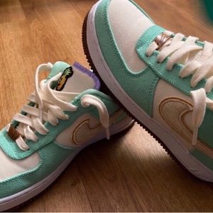 Nike lx 07 premium rare happy pineapple Air Force